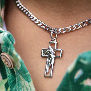 PINGENTE CRUCIFIXO MÉDIO COM  JESUS CRISTO CRUCIFICADO - BANHADO A RÓDIO BRANCO