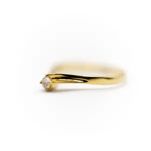 ANEL SOLITARIO CUMPRIDO COM ZIRC CENTRAL REDONDA- Nª22- BANHADO A OURO 18K