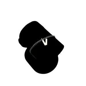 PULSEIRA GRUMET FINO COM INCIAL V- BANHADO A PRATA 925