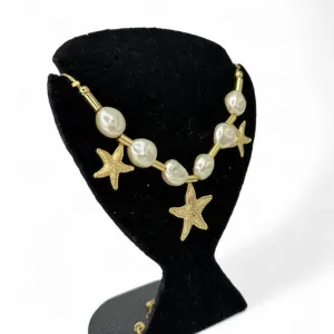 CHOKER VENEZIANA COM PÉROLA DE AGUA DOCE COM PENDURICALHO ESTRELA DO MAR LISO COM EXTENSOR - BANHADO A OURO 18K