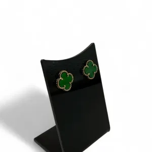 BRINCO TREVO VERDE 1OMM RESINADO - BANHADO A OURO 18K
