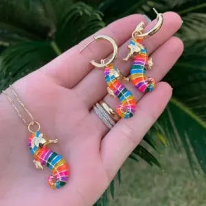 CONJUNTO CAVALO MARINHO RESINADO- BANHADO A OURO 18K