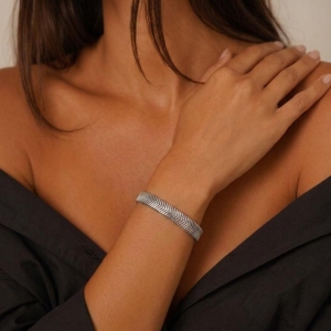 PULSEIRA LAMINADA LACRAIA COM EXTENSOR - BANHADO A RÓDIO BRANCO