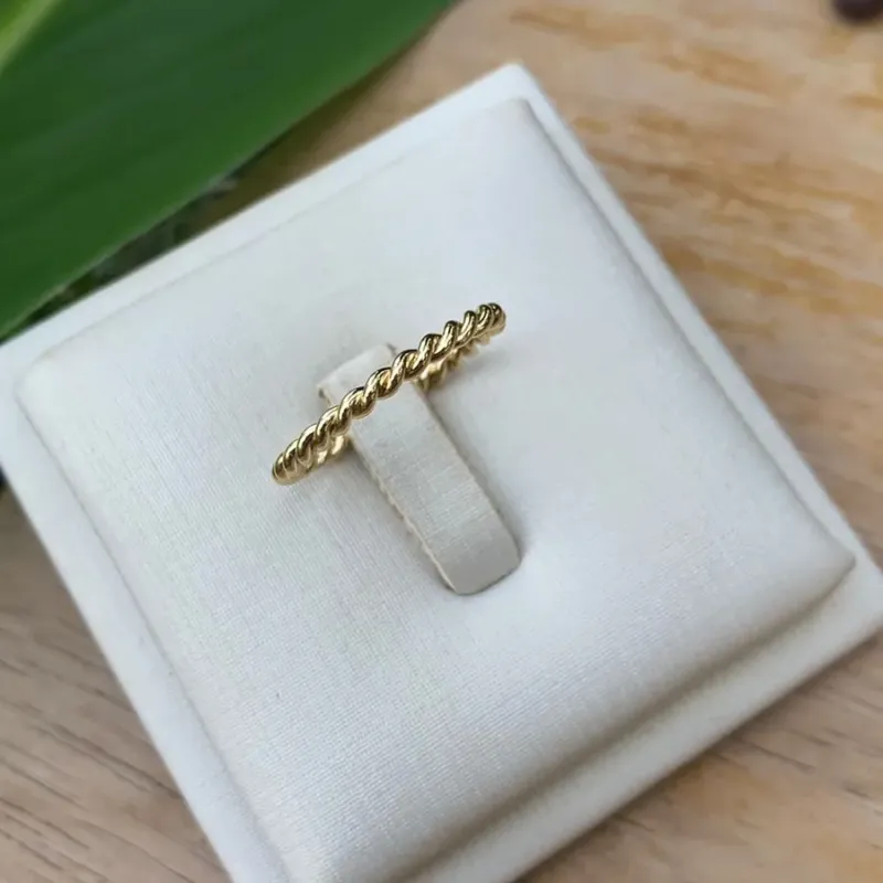 ANEL TRANÇADO SIMPLES LISO- Nª16 - BANHADO A OURO 18K