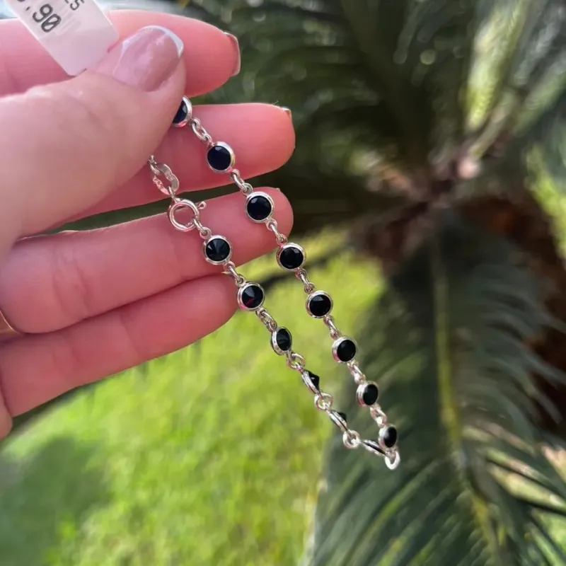 PULSEIRA COM PONTO DE LUZ ACRÍLICO PRETO  -PRATA 925