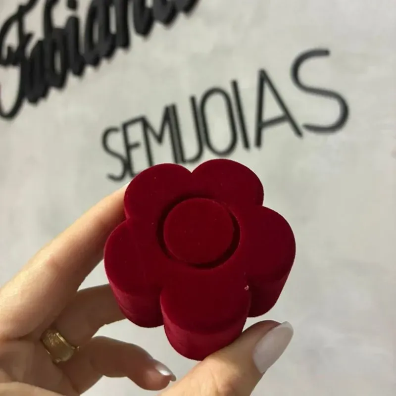 CAIXA DE VELUDO FLOR PARA 1 ANEL - CAIXA VELUDO VERMELHO