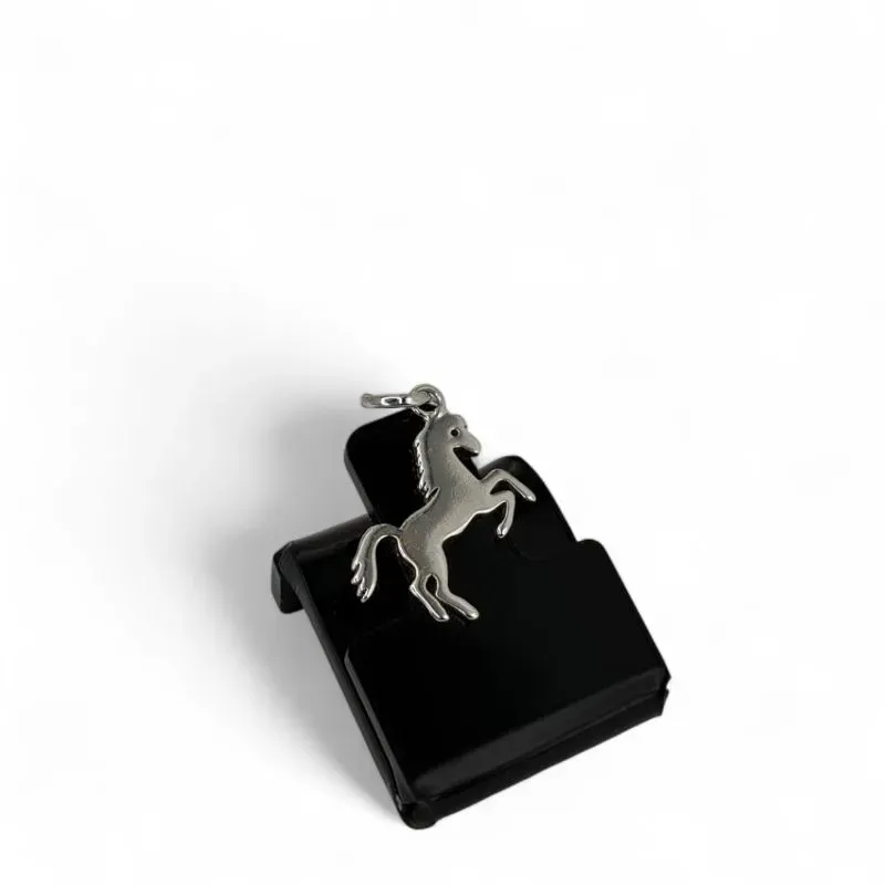 PINGENTE CAVALO PEQUENO LISO- BANHADO A RÓDIO BRANCO