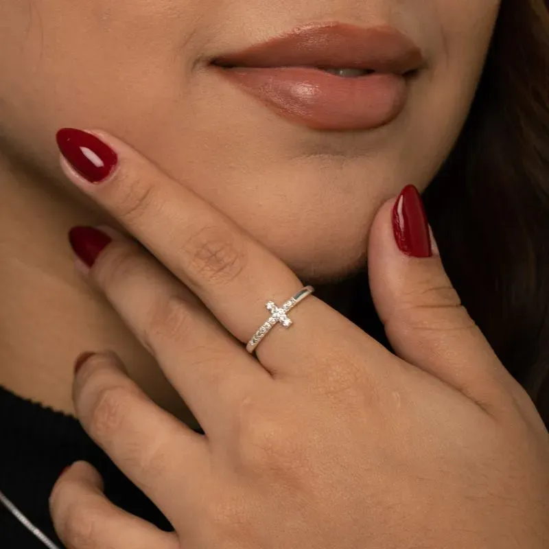 ANEL CRUZ COM ZIRCÔNIA CRISTAL Nº18 - BANHADO A PRATA 925