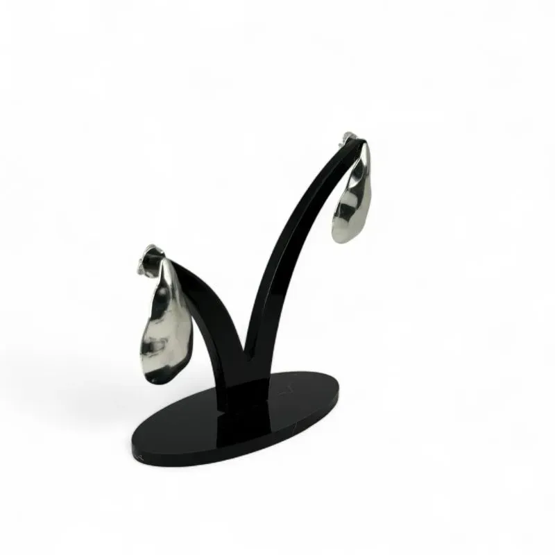 BRINCO ORGANICO GOTA GRANDE LISA - BANHADO A PRATA 925