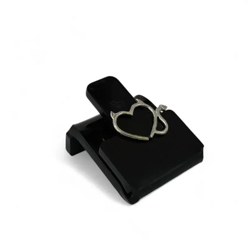 PIERCING CORAÇÃO DIABINHO  - BANHADO A RÓDIO BRANCO