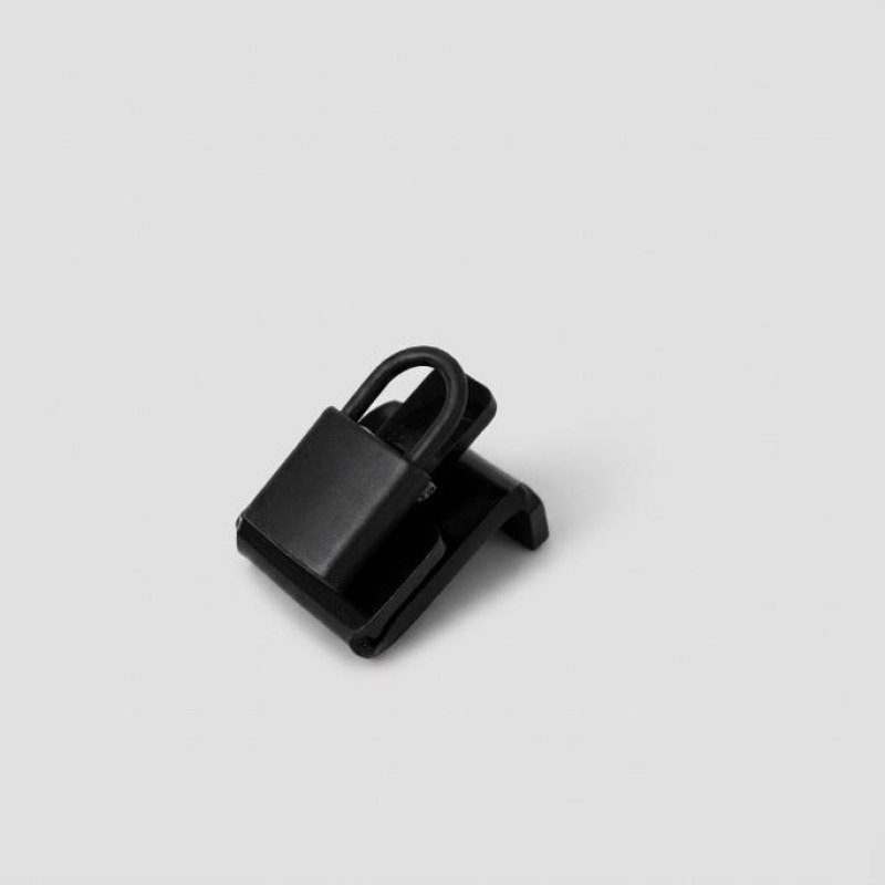 PINGENTE  CADEADO PRETO FOSCO - RESINADO