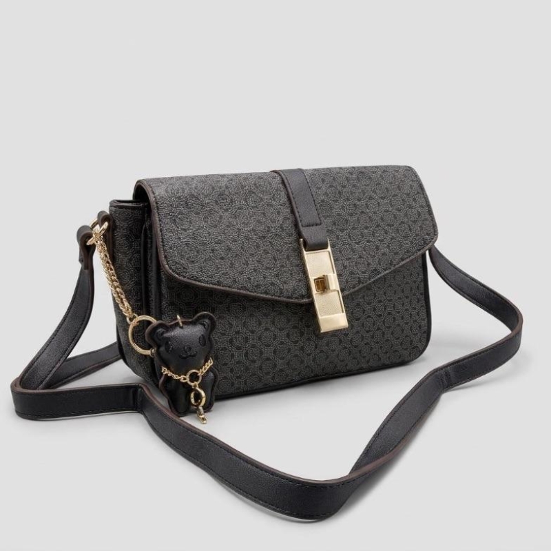BOLSA PRETO COM  MONOGRAMA  + CHAVEIRO URSO CHENSON