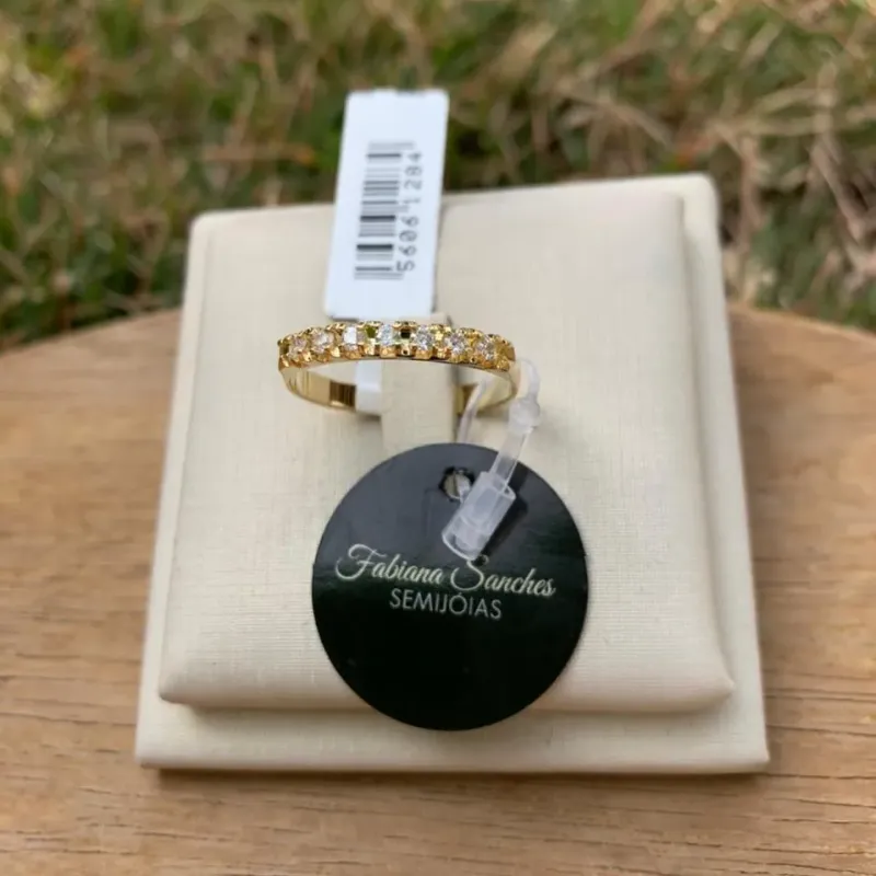 ANEL APARADOR, MEIA ALIANÇA  ZIRCONIA CRISTAL Nª14- BANHADO A OURO 18K ANEL APARADOR, MEIA ALIANÇA  ZIRCONIA CRISTAL Nª14- BANHADO A OURO 18K