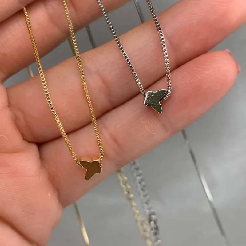 CORRENTE VENEZIANA COM MINI BORBOLETA LISA COM EXTENSOR - BANHADO A OURO 18K CORRENTE VENEZIANA COM MINI BORBOLETA LISA COM EXTENSOR - BANHADO A OURO 18K