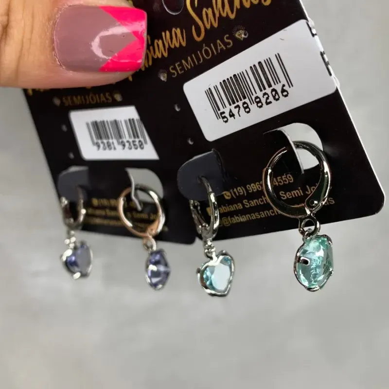 BRINCO ARGOLINHA COM CORAÇÃO PENDURADO CRISTAL LILÁS - BANHADO RÓDIO BRANCO BRINCO ARGOLINHA COM CORAÇÃO PENDURADO CRISTAL LILÁS - BANHADO RÓDIO BRANCO