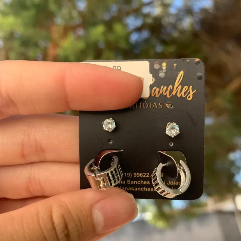 BRINCO DUPLO ARGOLINHA  MEDIA GORDINHA 4 FILEIRAS ZIRCONIA NEGRA E PONTO DE LUZ 6 GARRAS- BANHADO A RÓDIO NEGRO BRINCO DUPLO ARGOLINHA  MEDIA GORDINHA 4 FILEIRAS ZIRCONIA NEGRA E PONTO DE LUZ 6 GARRAS- BANHADO A RÓDIO NEGRO