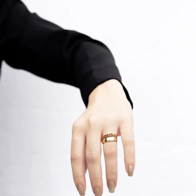 ALIANÇA TRADICIONAL REDONDA ANATÓMICA  5MM Nª31- BANHADO A OURO 18K ALIANÇA TRADICIONAL REDONDA ANATÓMICA  5MM Nª31- BANHADO A OURO 18K