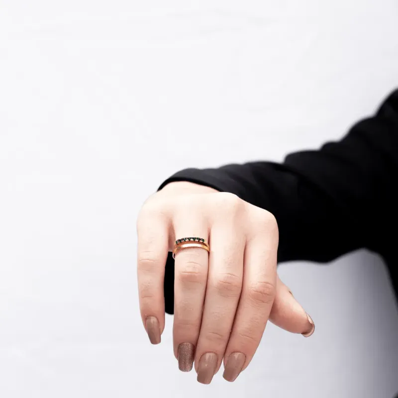 ANEL APARADOR, MEIA ALIANÇA ZIRCONIA VERDE MILITAR  Nº16- BANHADO A ouro 18k ANEL APARADOR, MEIA ALIANÇA ZIRCONIA VERDE MILITAR  Nº16- BANHADO A ouro 18k