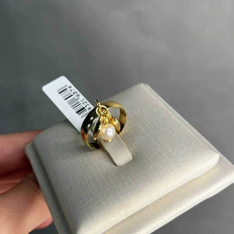 ANEL COM PENDURICALHO CORAÇÃO CHEIO E PÉROLA  Nº16- BANHADO A OURO 18K ANEL COM PENDURICALHO CORAÇÃO CHEIO E PÉROLA  Nº16- BANHADO A OURO 18K