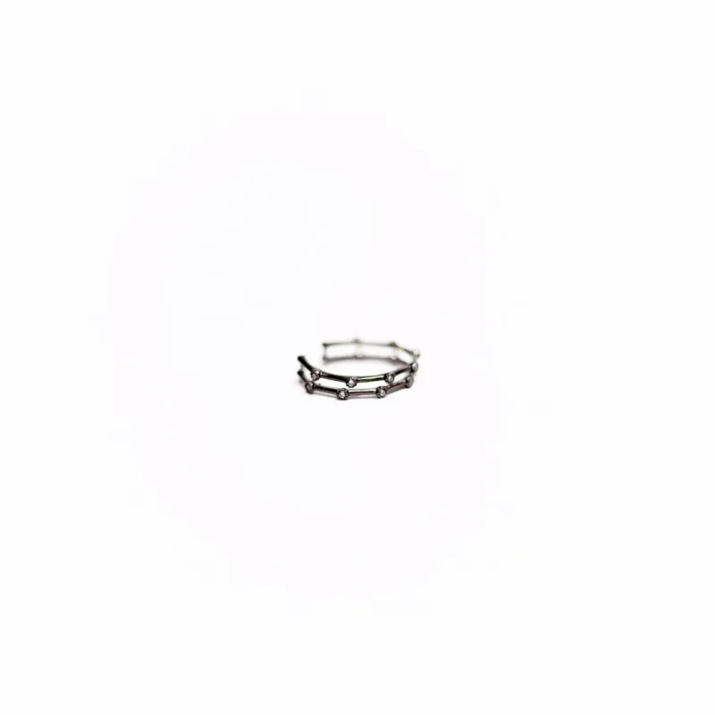 ANEL DUPLO ABERTO COM PONTO DE ZIRCONIA REGULÁVEL  - BANHADO A RÓDIO NEGRO ANEL DUPLO ABERTO COM PONTO DE ZIRCONIA REGULÁVEL  - BANHADO A RÓDIO NEGRO