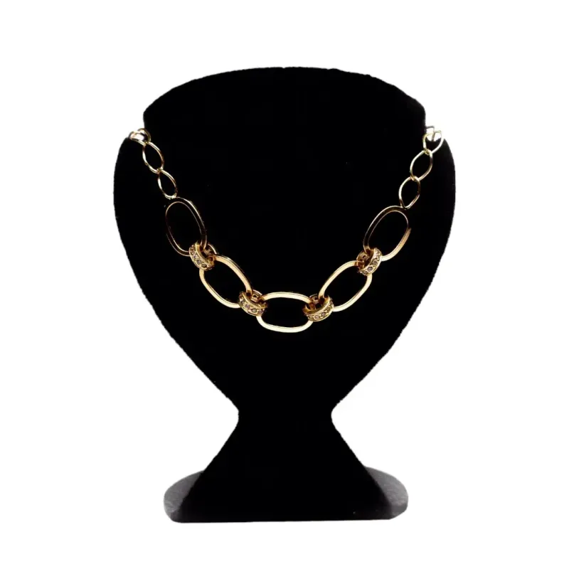 CHOKER  ELOS LARGOS COM ELOS CRAVEJADOS DE ZIRCONIA COM EXTENSOR- BANHADO A OURO 18K CHOKER  ELOS LARGOS COM ELOS CRAVEJADOS DE ZIRCONIA COM EXTENSOR- BANHADO A OURO 18K