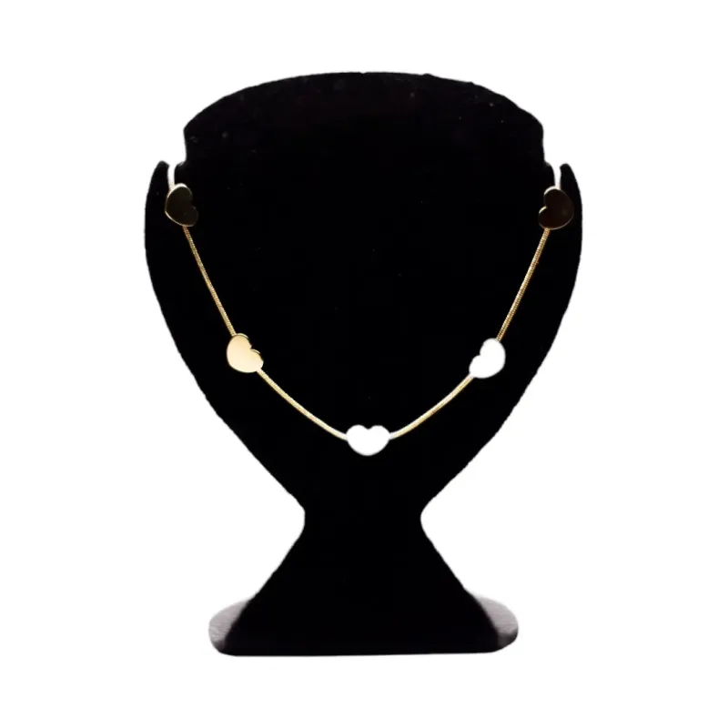 CHOKER RABO DE RATO COM CORAÇÕES LISO E EXTENSOR - BANHADO A OURO 18K CHOKER RABO DE RATO COM CORAÇÕES LISO E EXTENSOR - BANHADO A OURO 18K
