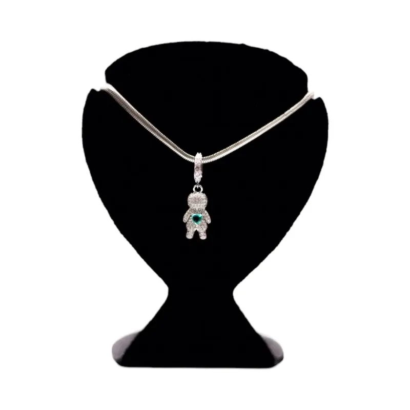 CHOKER RABO DE RATO COM E PINGENTE CRAVEJADO MENINO COM CORAÇÃO AZUL - BANHADO A RÓDIO BRANCO CHOKER RABO DE RATO COM E PINGENTE CRAVEJADO MENINO COM CORAÇÃO AZUL - BANHADO A RÓDIO BRANCO