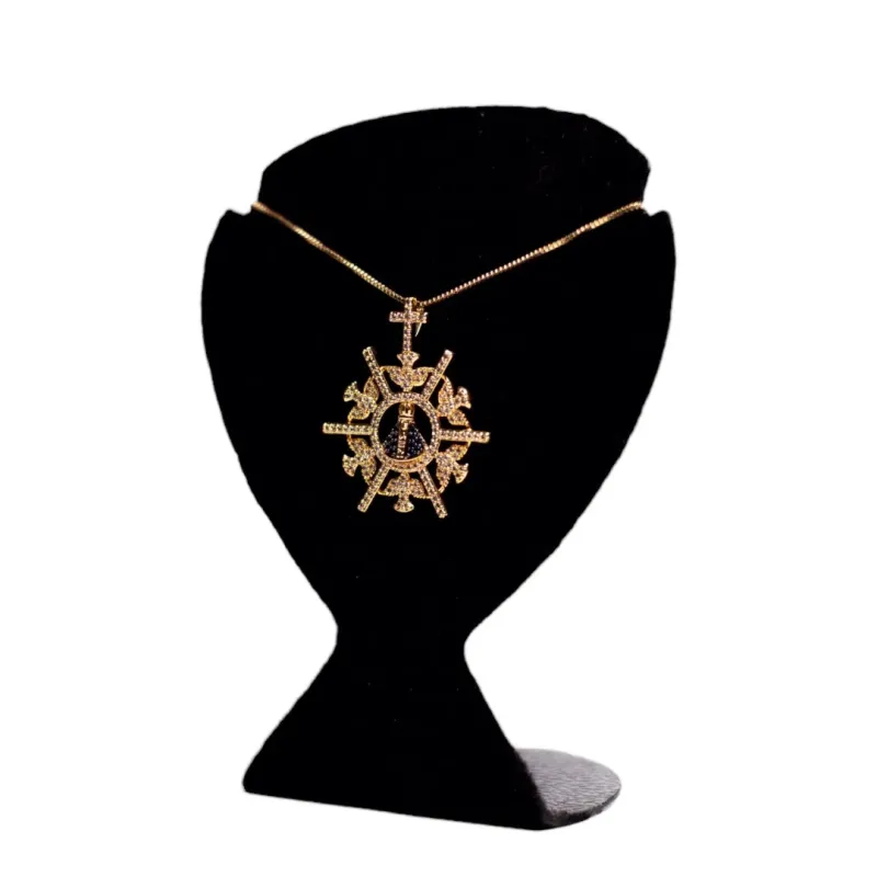 CORRENTE MANDALA NOSSA SENHORA DE APARECIDA  CRAVEJADA COM CRUZ E ESPÍRITO SANTO COM EXTENSOR- BANHADO A OURO 18K CORRENTE MANDALA NOSSA SENHORA DE APARECIDA  CRAVEJADA COM CRUZ E ESPÍRITO SANTO COM EXTENSOR- BANHADO A OURO 18K