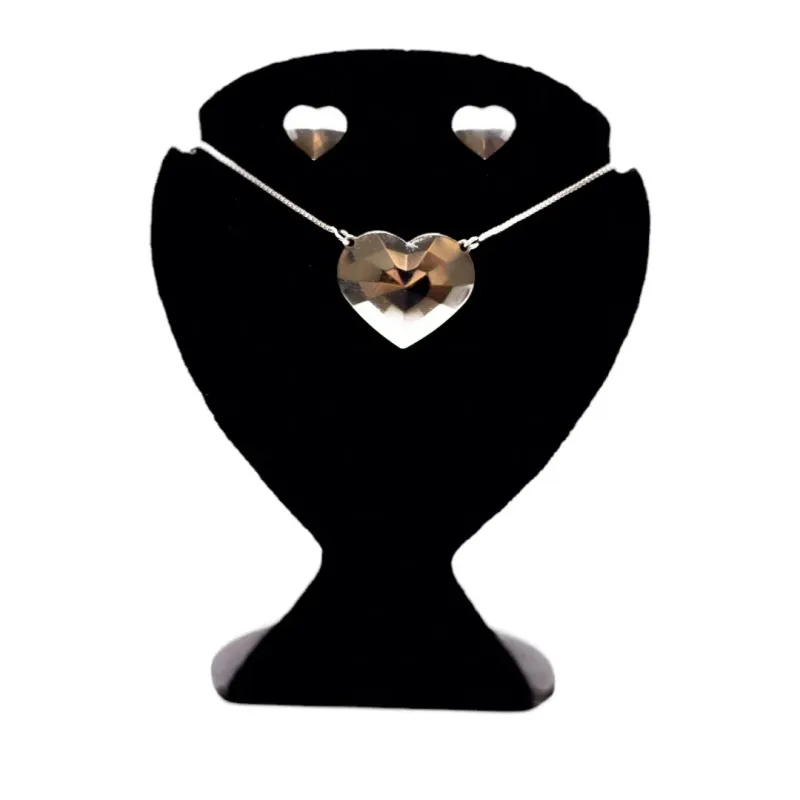 CONJUNTO PLACA CORAÇÃO TRABALHADA COM EXTENSOR- BANHADO A RÓDIO BRANCO CONJUNTO PLACA CORAÇÃO TRABALHADA COM EXTENSOR- BANHADO A RÓDIO BRANCO