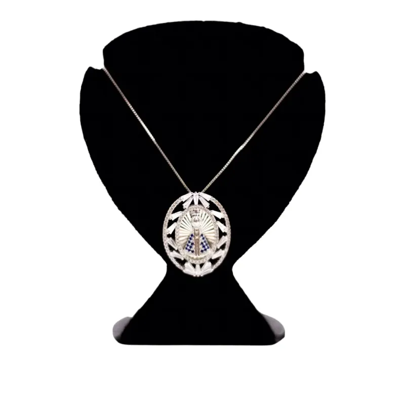 CORRENTE MANDALA NOSSA SENHORA DE APARECIDA  CRAVEJADA COM NAVETE E MANTO AZUL COM EXTENSOR - BANHADO A RÓDIO BRANCO CORRENTE MANDALA NOSSA SENHORA DE APARECIDA  CRAVEJADA COM NAVETE E MANTO AZUL COM EXTENSOR - BANHADO A RÓDIO BRANCO