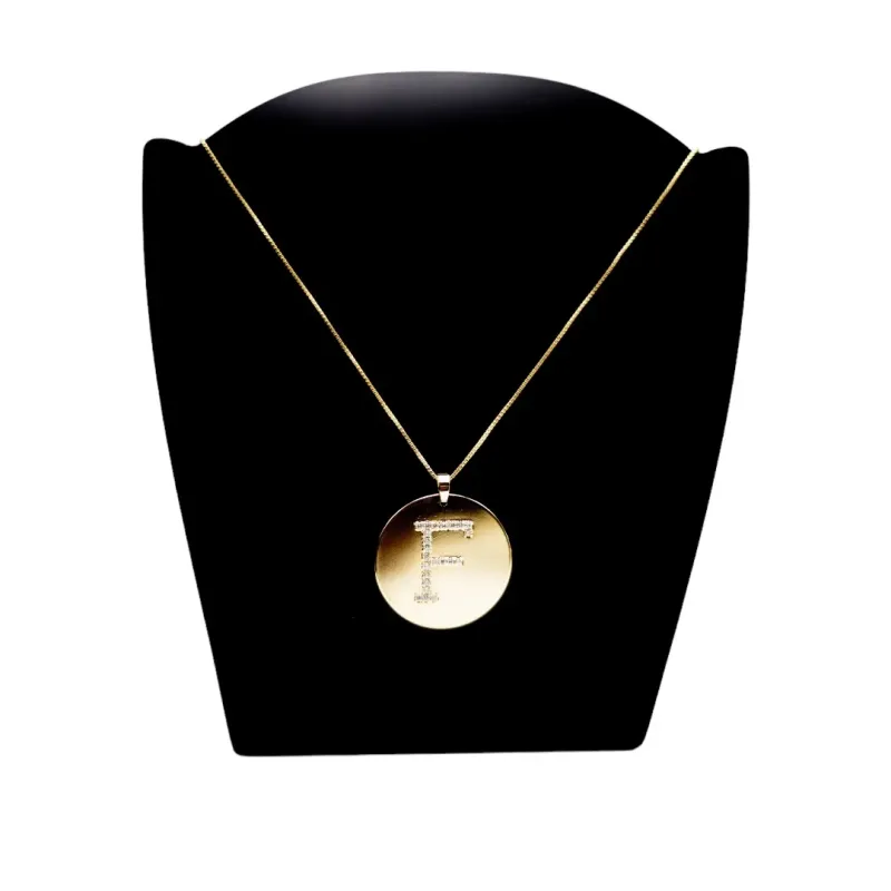 CORRENTE VENEZIANA COM MEDALHA E INICIAL F CRAVEJADA CRISTAL  - BANHADO A OURO 18K CORRENTE VENEZIANA COM MEDALHA E INICIAL F CRAVEJADA CRISTAL  - BANHADO A OURO 18K