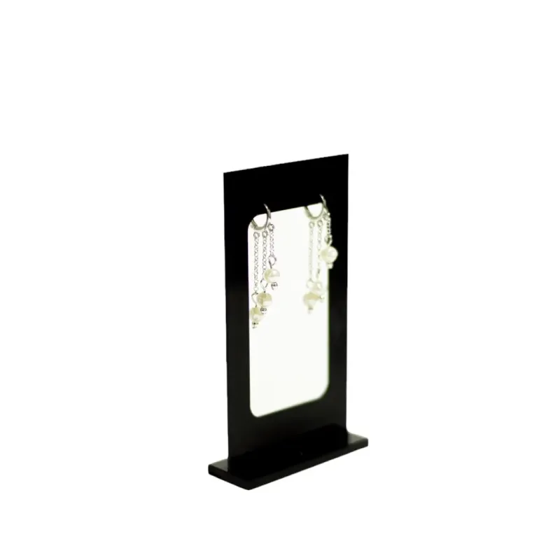 BRINCO ARGOLA PEQUENO COM PÉROLA DE AGUA DOCE COM CORRENTE - BANHADO A RÓDIO BRANCO BRINCO ARGOLA PEQUENO COM PÉROLA DE AGUA DOCE COM CORRENTE - BANHADO A RÓDIO BRANCO