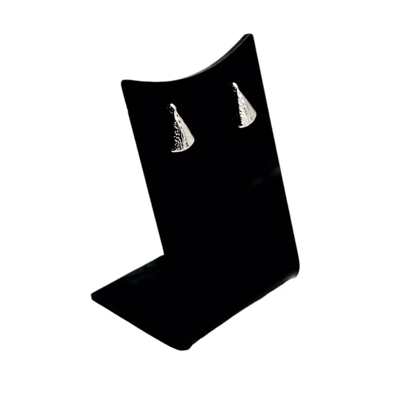 BRINCO PEQUENO NOSSA SENHORA DE APARECIDA LISA- BANHADO A RÓDIO BRANCO BRINCO PEQUENO NOSSA SENHORA DE APARECIDA LISA- BANHADO A RÓDIO BRANCO