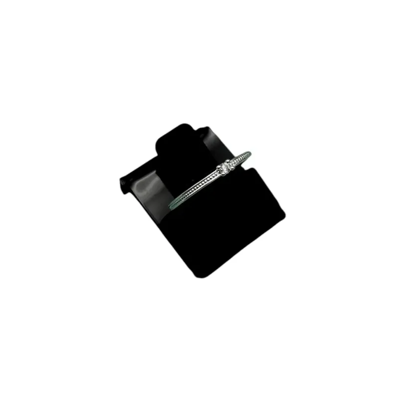 ANEL SOLITARIO PEDRA CENTRAL MICRO QUADRADA ARO LISO COM BOLINHAS MICRO Nº 15- BANHADO A PRATA 925 ANEL SOLITARIO PEDRA CENTRAL MICRO QUADRADA ARO LISO COM BOLINHAS MICRO Nº 15- BANHADO A PRATA 925