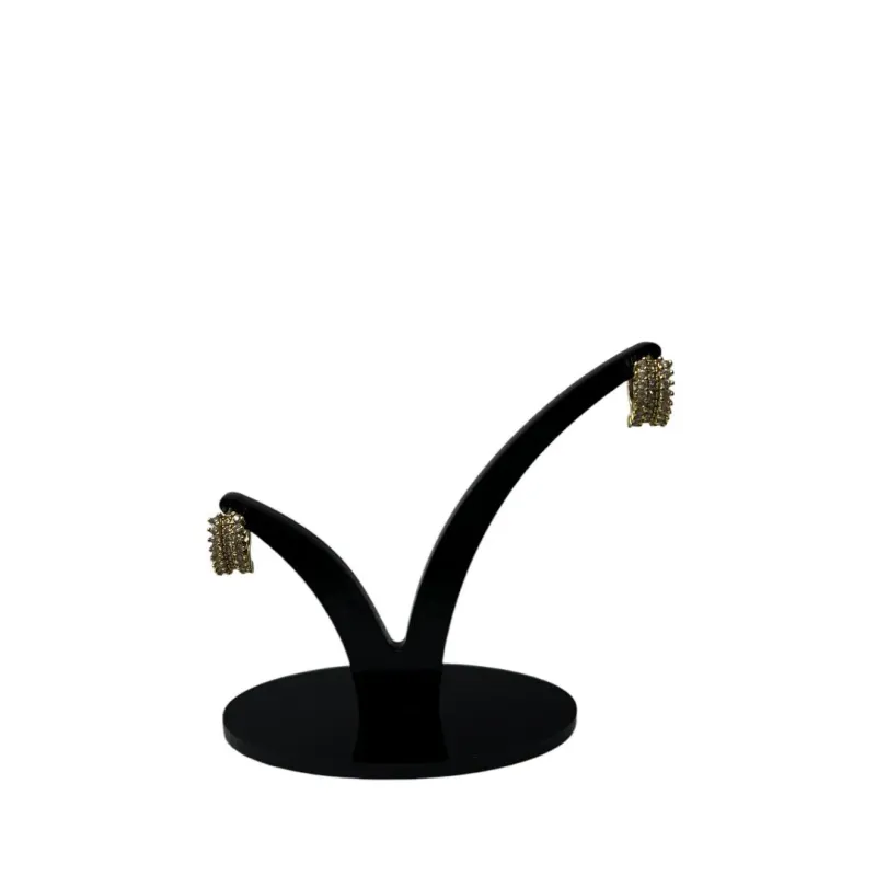 BRINCO ARGOLA COM FILEIRA TRIPLA DETALHADA COM ZIRCONIA CRISTAL GRANDE - BANHADO A OURO 18K BRINCO ARGOLA COM FILEIRA TRIPLA DETALHADA COM ZIRCONIA CRISTAL GRANDE - BANHADO A OURO 18K