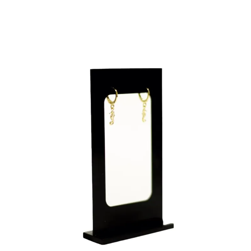 BRINCO ARGOLA PEQUENO COM CAVALO MARINHO PENDURADO - BANHADO A OURO 18K BRINCO ARGOLA PEQUENO COM CAVALO MARINHO PENDURADO - BANHADO A OURO 18K