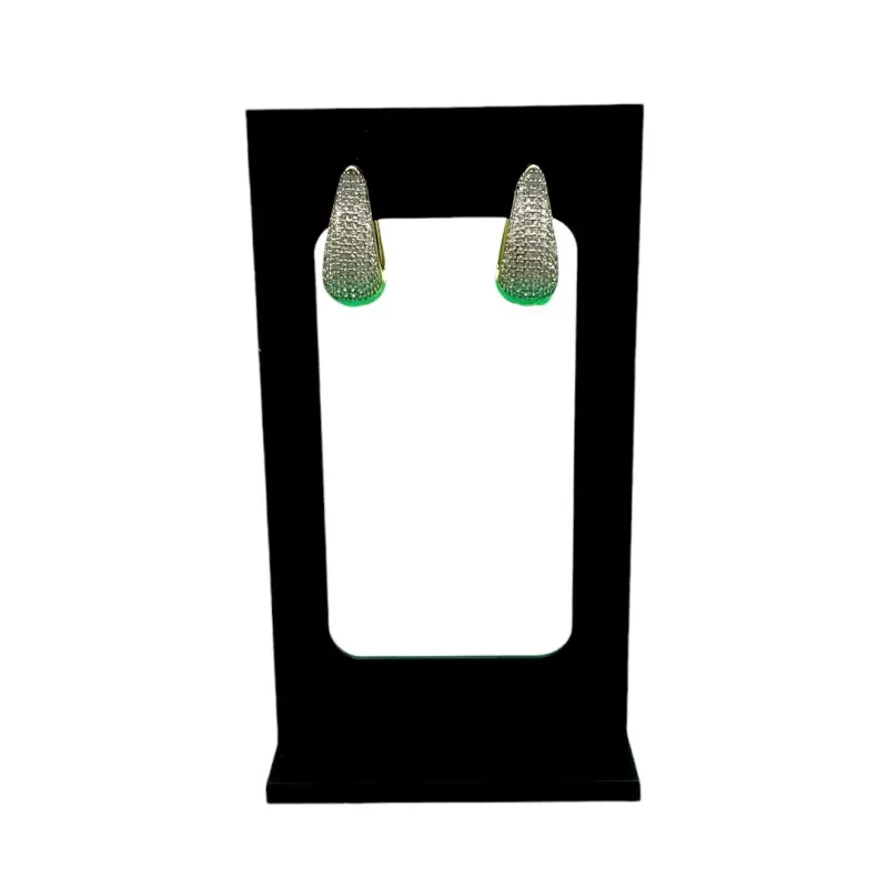 BRINCO ARGOLA TIPO GOTA CRAVADO DE MICRO ZORCÔNIA CRISTAL - BANHADO A OURO 18K BRINCO ARGOLA TIPO GOTA CRAVADO DE MICRO ZORCÔNIA CRISTAL - BANHADO A OURO 18K