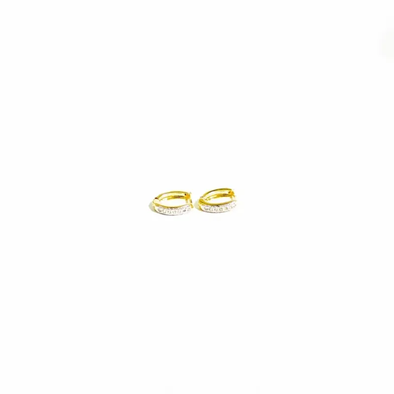 BRINCO ARGOLINHA CUMPRIDA COM ZIRC. CRISTAL CRAVEJADA- BANHADO A OURO 18K BRINCO ARGOLINHA CUMPRIDA COM ZIRC. CRISTAL CRAVEJADA- BANHADO A OURO 18K