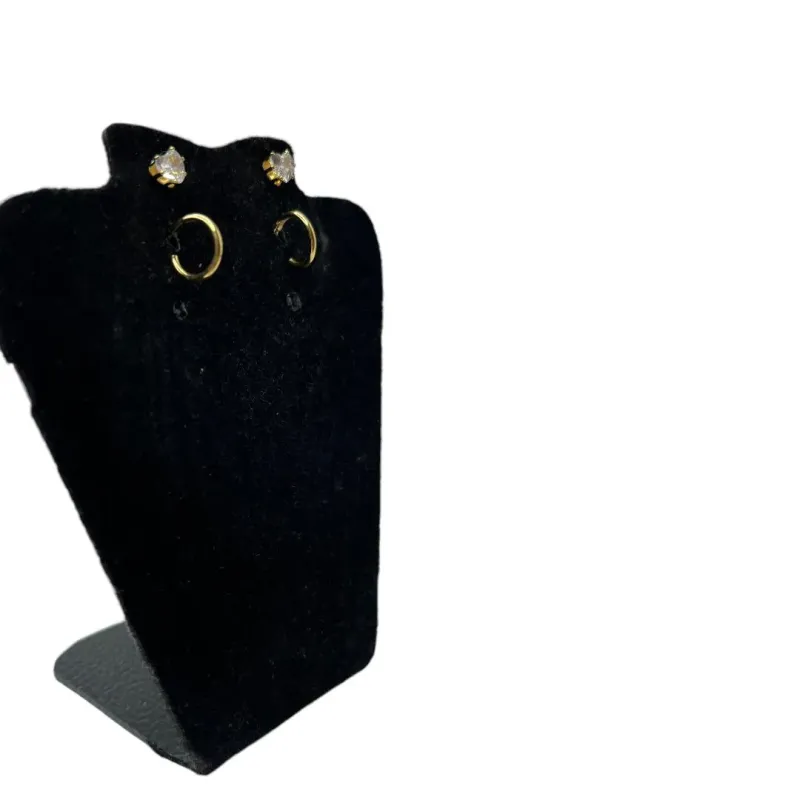 BRINCO DUPLO ARGOLINHA PEQUENA LISA E PONTO DE LUZ CORAÇÃO MÉDIO  - BANHADO A OURO 18K BRINCO DUPLO ARGOLINHA PEQUENA LISA E PONTO DE LUZ CORAÇÃO MÉDIO  - BANHADO A OURO 18K