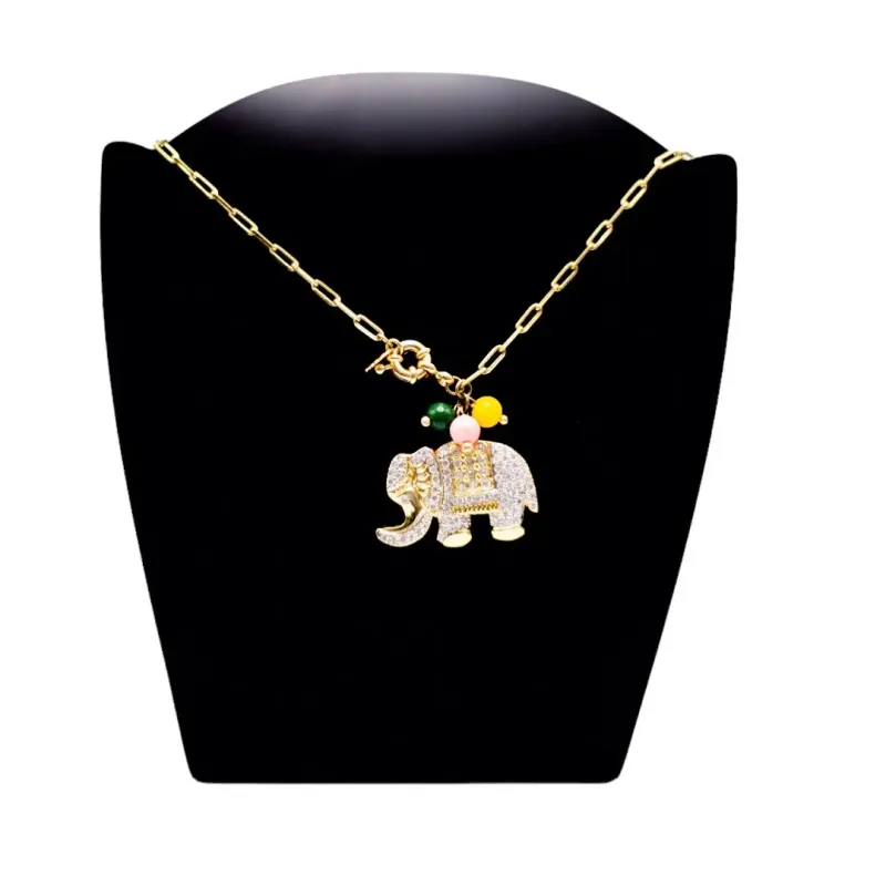 CORRENTE CARTHIE ELEFANTE CRAVEJADO COM MISSANGA COLORS - BANHADO A OURO 18K CORRENTE CARTHIE ELEFANTE CRAVEJADO COM MISSANGA COLORS - BANHADO A OURO 18K