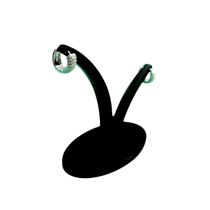 BRINCO ARGOLA MÉDIA GORDINHA 4 FILEIRA CRAVADA COM MICRO ZIRCONIA CRISTAL- BANHADO A PRATA 925 BRINCO ARGOLA MÉDIA GORDINHA 4 FILEIRA CRAVADA COM MICRO ZIRCONIA CRISTAL- BANHADO A PRATA 925