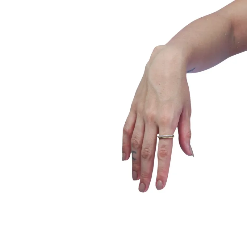 ANEL APARADOR FIO DUPLO COM MICRO ZIRCONIA CRISTAL E LISO Nº20- BANHADO A OURO 18K ANEL APARADOR FIO DUPLO COM MICRO ZIRCONIA CRISTAL E LISO Nº20- BANHADO A OURO 18K