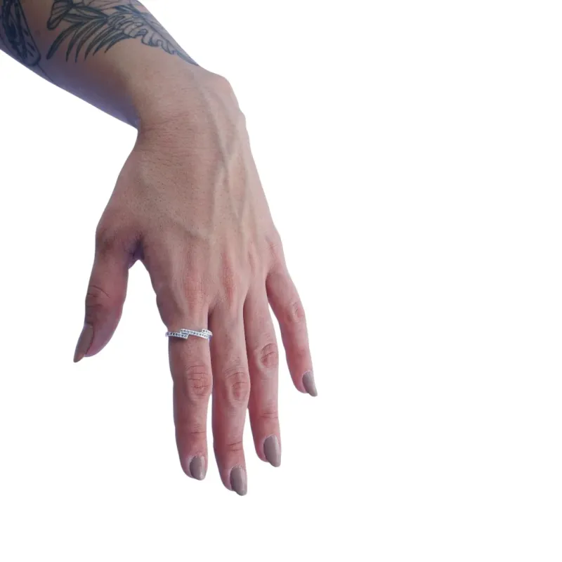 ANEL FIO TRIPLO COM MICRO ZIRCONIA CRISTAL Nº 19- BANHADO A PRATA 925 ANEL FIO TRIPLO COM MICRO ZIRCONIA CRISTAL Nº 19- BANHADO A PRATA 925