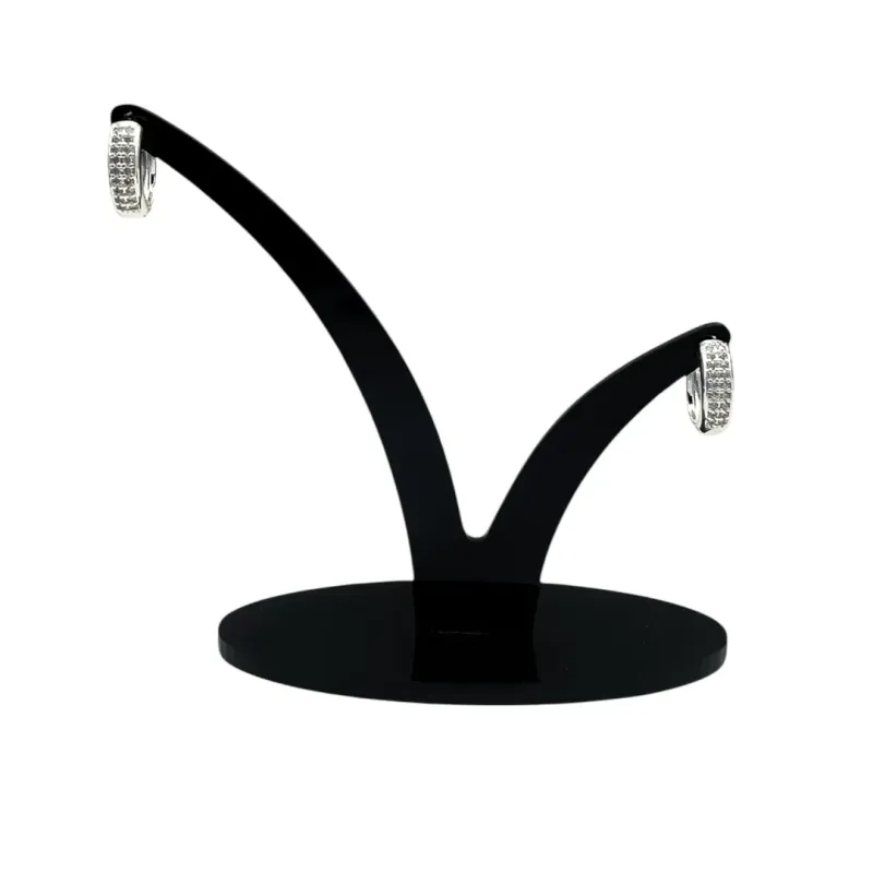 BRINCO ARGOLA GRANDE COM FILEIRA DUPLA CRAVADO COM MICRO ZIRCÔNIA CRISTAL E DETALHES LATERAL EM FIO  - BANHADO A PRATA 925 BRINCO ARGOLA GRANDE COM FILEIRA DUPLA CRAVADO COM MICRO ZIRCÔNIA CRISTAL E DETALHES LATERAL EM FIO  - BANHADO A PRATA 925