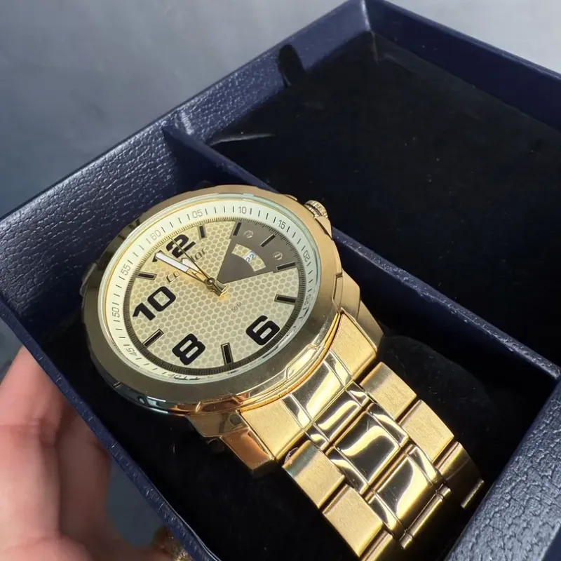 RELOGIO CONDOR MASCULINO DOURADO COM FUNDO DOURADO E PONTEIRO PRETO CO2117BA/34X  - COR AÇO DOURADO RELOGIO CONDOR MASCULINO DOURADO COM FUNDO DOURADO E PONTEIRO PRETO CO2117BA/34X  - COR AÇO DOURADO
