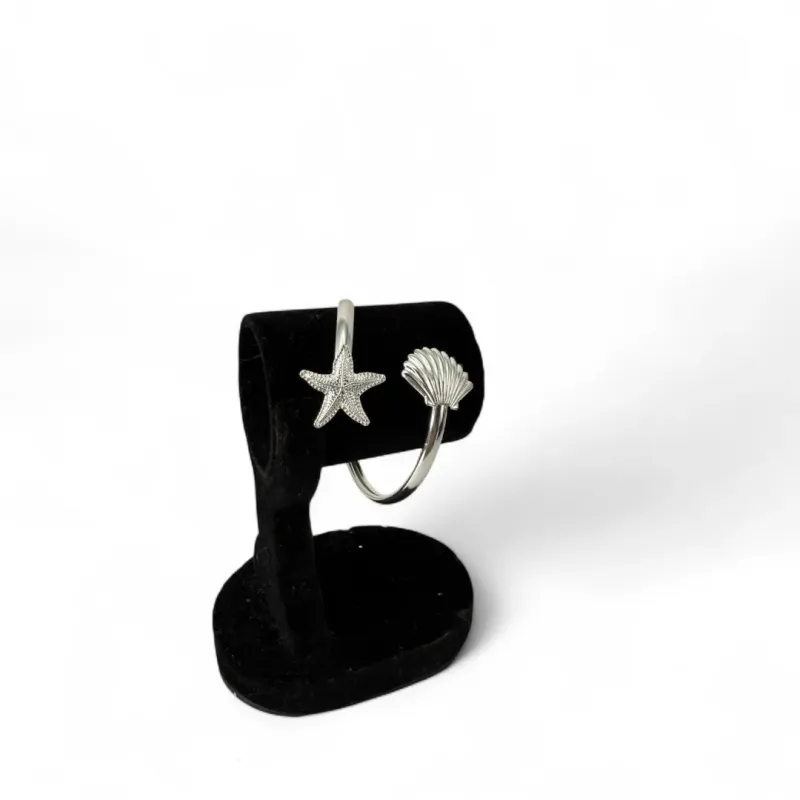 BRACELETE MALEAVEL CONCHA E ESTRELA DO MAR LISO - BANHADO A PRATA 925 BRACELETE MALEAVEL CONCHA E ESTRELA DO MAR LISO - BANHADO A PRATA 925