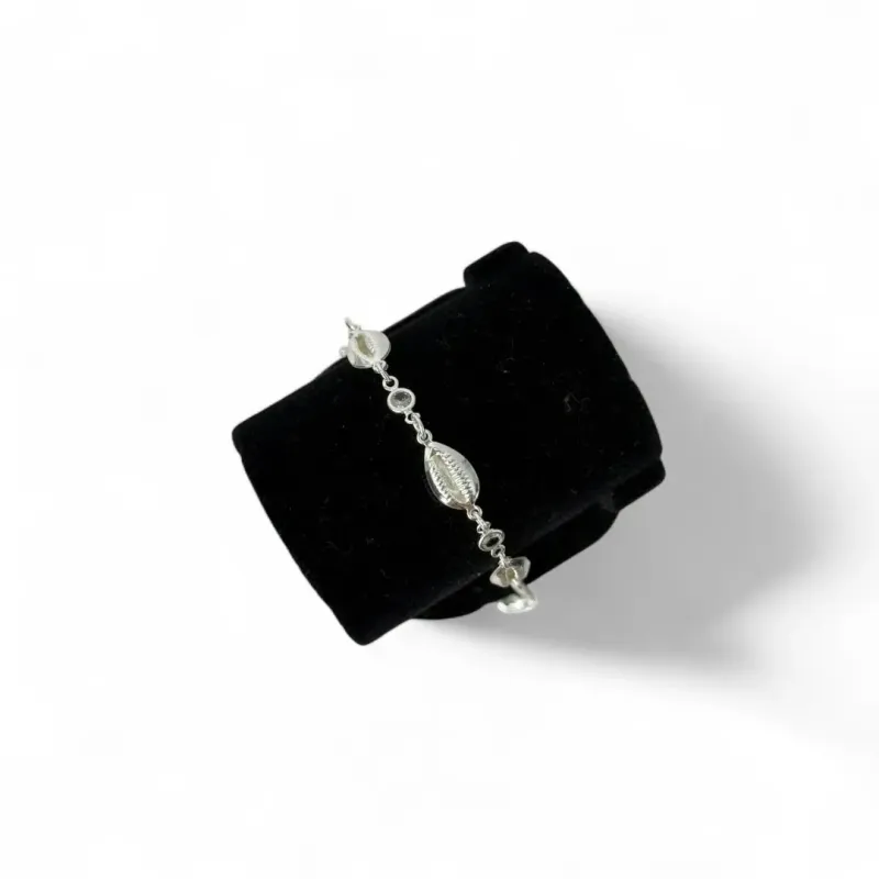 TORNOZELEIRA BUZIOS COM PONTO DE LUZ CRISTAL E EXTENSOR - BANHADO A PRATA 925 TORNOZELEIRA BUZIOS COM PONTO DE LUZ CRISTAL E EXTENSOR - BANHADO A PRATA 925