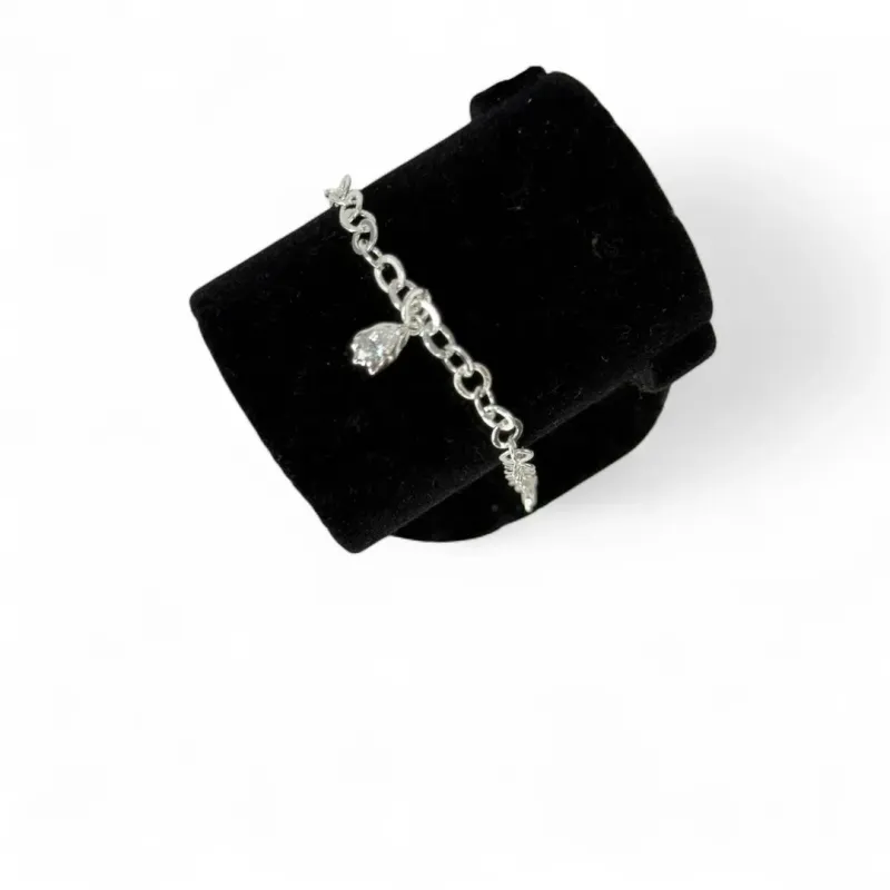 TORNOZELEIRA ELO GRUMET LARGO COM PONTO DE LUZ CRISTAL GOTA-  BANHADO A PRATA 925 TORNOZELEIRA ELO GRUMET LARGO COM PONTO DE LUZ CRISTAL GOTA-  BANHADO A PRATA 925