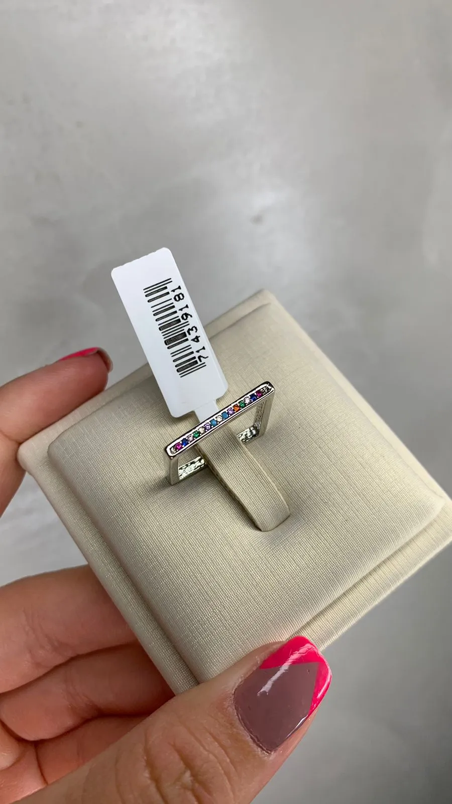ANEL QUADRADO COM ZIRCONIA COLORS CRAVEJADA ARO QUA.- Nª15- BANHADO A RÓDIO BRANCO