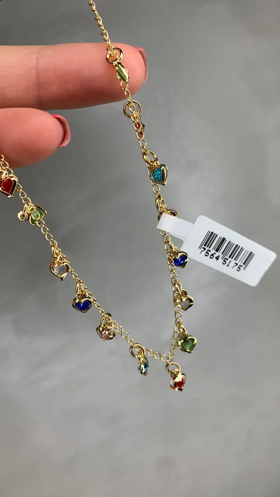 TORNOZELEIRA GRUMET FINO COM CORAÇÃO COLORS PENDURADO COM EXTENSOR- BANHADO A OURO 18K